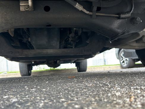 Used 2005 Ford F150 XLT image 12