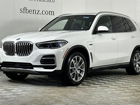 Used 2023 BMW X5 xDrive45e w/ Executive Package image 8