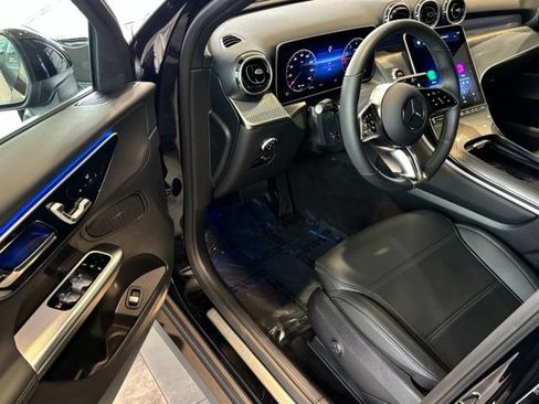 Used 2026 Mercedes-Benz GLC 300 4MATIC image 39