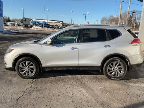 Used 2016 Nissan Rogue SL w/ SL Premium Package image 8