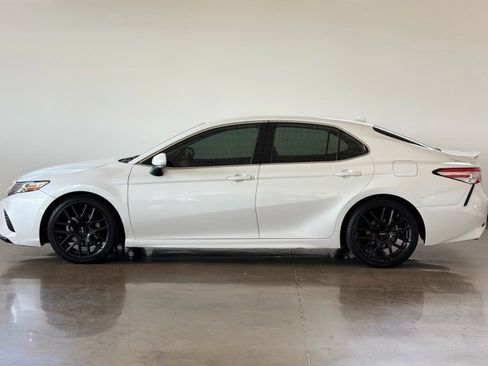 Used 2019 Toyota Camry XSE FWD image 8