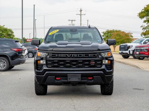 Used 2023 Chevrolet Silverado 1500 Custom Trail Boss AWD/4WD image 2