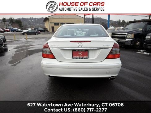 Used 2008 Mercedes-Benz E 550 4dr Sdn Sport 5.5L 4MATIC image 6