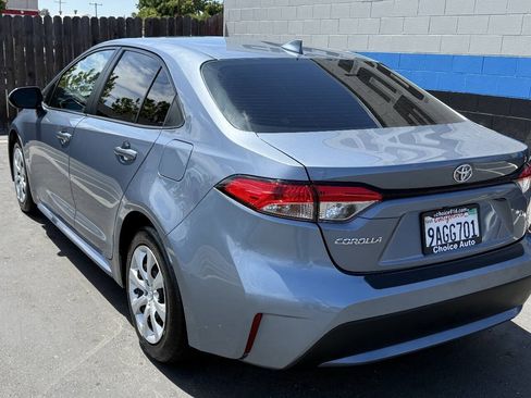 Used 2022 Toyota Corolla LE FWD image 4