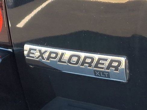 Used 2010 Ford Explorer XLT image 30