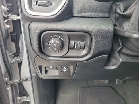 Used 2022 RAM 1500 Laramie RWD image 27