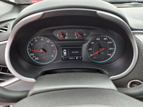 Used 2022 Chevrolet Malibu LT FWD image 33