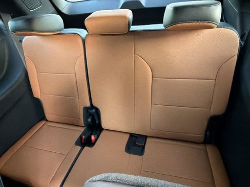 New 2027 Chevrolet Traverse Z71 w/ Driver Confidence Package AWD/4WD image 20
