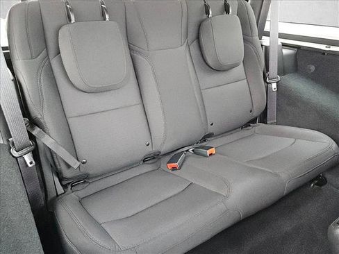 Used 2023 Jeep Wrangler Sport S image 18