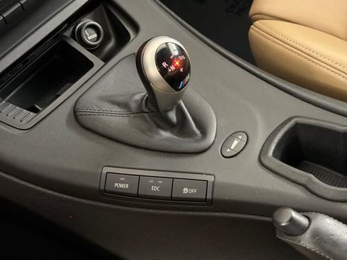 Used 2011 BMW M3 Sedan RWD image 19