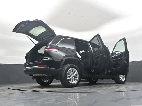 New 2026 Jeep Grand Cherokee Laredo w/ MOPAR Finishing Package image 52