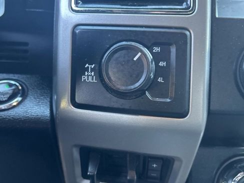 Used 2019 Ford F250 Lariat w/ Lariat Ultimate Package AWD/4WD image 12