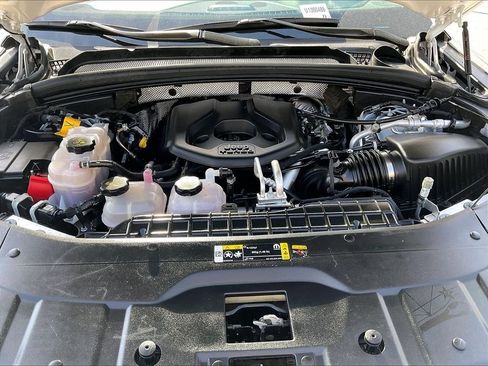 Used 2023 Jeep Grand Cherokee 4WD 4xe w/ Luxury Tech Group II image 35
