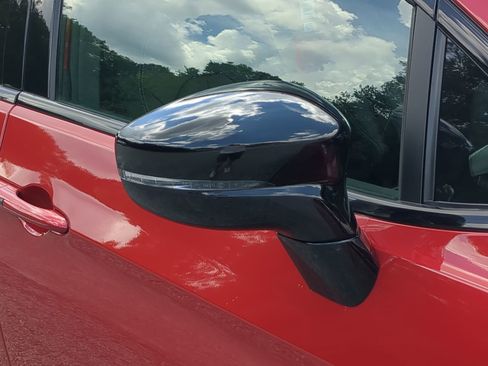 New 2025 Chrysler Pacifica Select w/ Fav Edition Package image 10