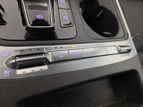 Certified 2025 Kia Carnival SX Prestige FWD image 25