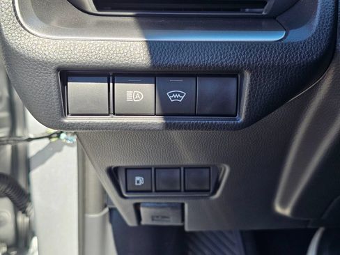 Used 2027 Toyota Prius LE FWD image 31