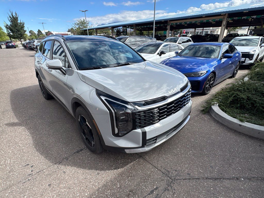 Used 2026 Kia Sportage EX w/ EX Panoramic Sunroof Package AWD/4WD image 2