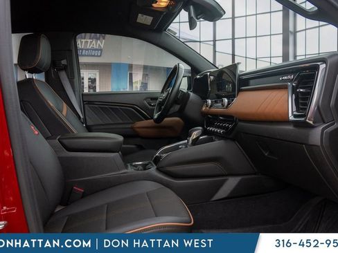 Used 2024 GMC Canyon AT4 AWD/4WD image 26
