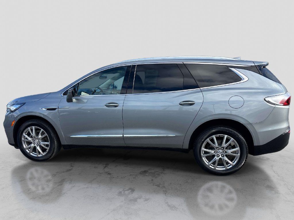 Used 2023 Buick Enclave Premium w/ Experience Buick Package AWD/4WD image 2