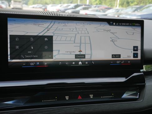 Used 2024 BMW i5 eDrive40i w/ Convenience Package RWD image 23