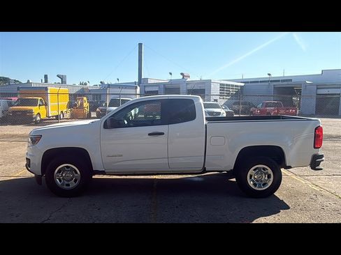 Used 2020 Chevrolet Colorado W/T image 3