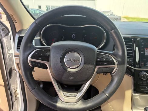 Used 2019 Jeep Grand Cherokee Limited AWD/4WD image 11