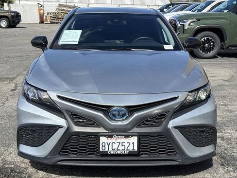 Used 2021 Toyota Camry SE image 8