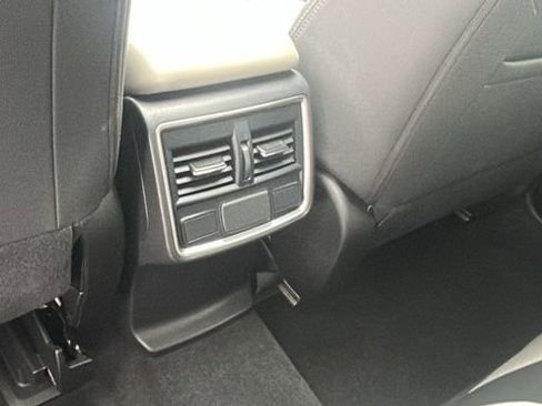 Certified 2023 Subaru Forester Premium image 36