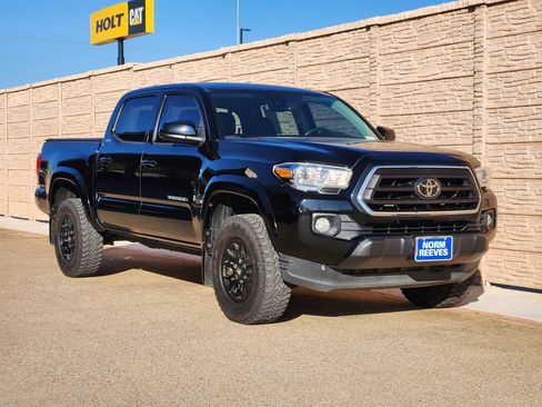 Used 2021 Toyota Tacoma SR5 image 3