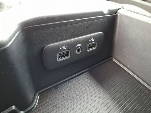 Used 2022 RAM 1500 Classic Warlock w/ Electronics Group image 15