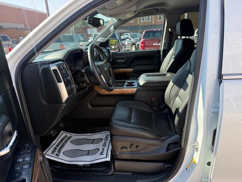 Used 2018 Chevrolet Silverado 1500 LTZ AWD/4WD image 10