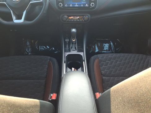 Used 2023 Nissan Kicks SR FWD image 11