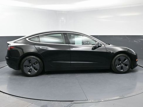 Used 2019 Tesla Model 3 Standard Range Plus image 7