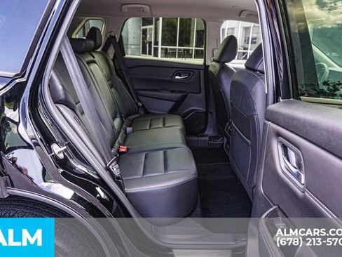 Used 2024 Nissan Rogue SL FWD image 22
