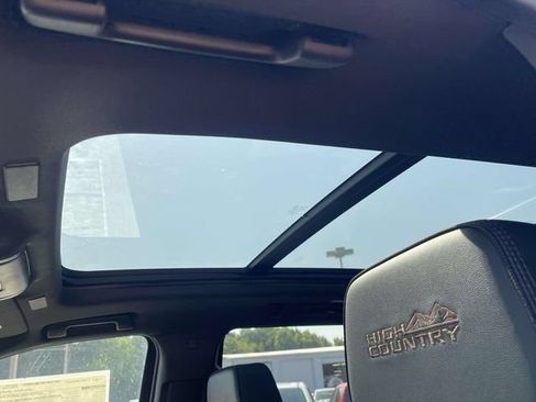 New 2026 Chevrolet Tahoe High Country RWD image 13