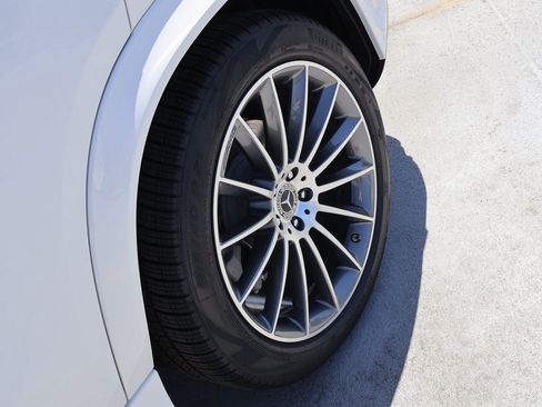 New 2026 Mercedes-Benz GLE 580 4MATIC image 41