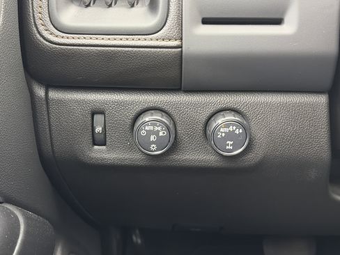 Used 2022 GMC Canyon AT4 w/ Trailering Package image 24