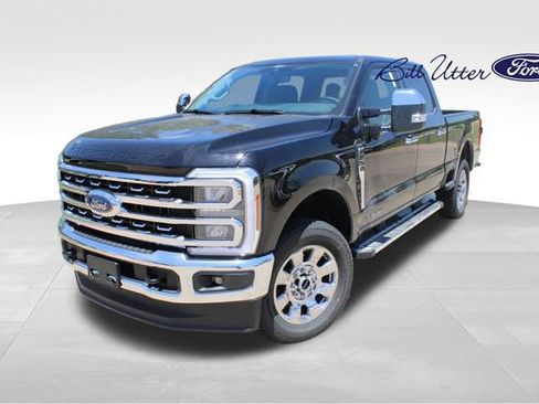 New 2025 Ford F250 Lariat w/ Chrome Package image 1