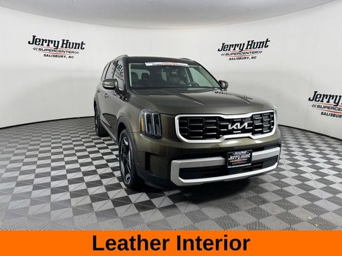 Used 2025 Kia Telluride S AWD/4WD image 6