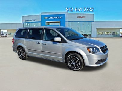Used 2015 Dodge Grand Caravan SE