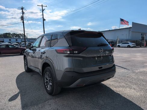 Used 2023 Nissan Rogue S AWD/4WD image 6