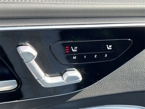 Certified 2025 Mercedes-Benz C 300 4MATIC Sedan image 16
