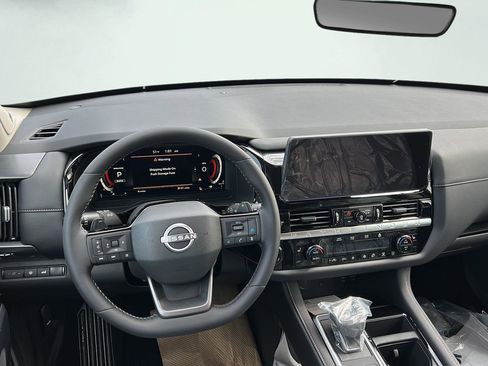 New 2026 Nissan Pathfinder SL AWD/4WD image 13