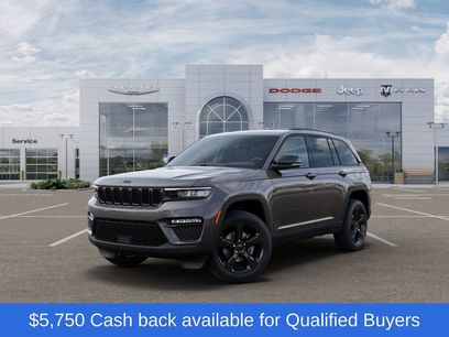 New 2025 Jeep Grand Cherokee Limited w/ Black Appearance Package