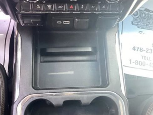 Used 2023 GMC Sierra 2500 AT4 w/ Gooseneck/5TH Wheel Package image 9