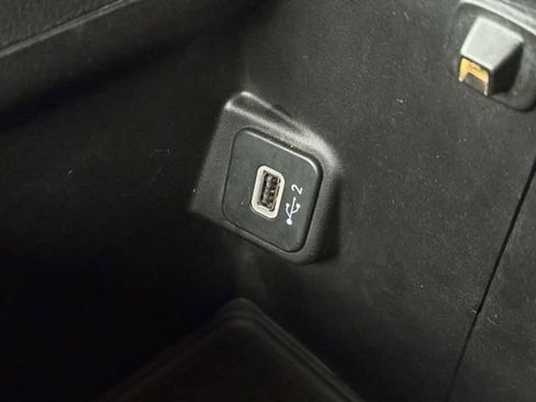 Used 2021 Jeep Wrangler Unlimited Sahara AWD/4WD image 29