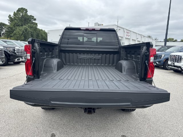 Used 2024 Chevrolet Silverado 1500 ZR2 w/ Technology Package AWD/4WD image 27