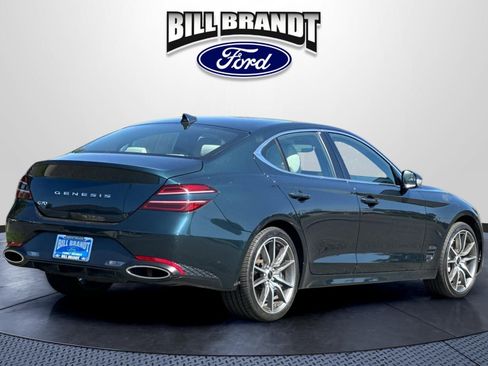 Used 2024 Genesis G70 2.5T RWD image 3