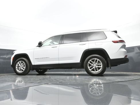 New 2026 Jeep Grand Cherokee L Laredo w/ MOPAR Finishing Package AWD/4WD image 45