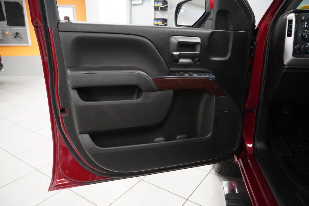 Used 2018 GMC Sierra 1500 SLE w/ SLE Value Package AWD/4WD image 11